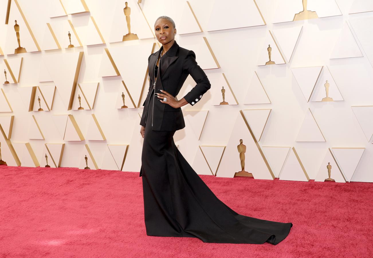 Las mejor vestidas de los Oscar 2022: los looks y vestidos de las famosas  más espectaculares de la alfombra roja | Mujer Hoy