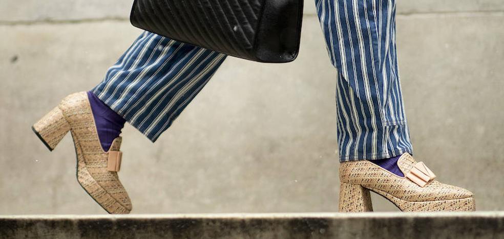 Bailarinas de tacón medio, un básico que no debe faltar en tu armario  porque es un calzado cómodo que estiliza la silueta | Mujer Hoy