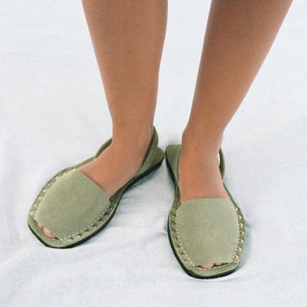 sueño Destello Logro Las menorquinas de Zara disponibles en tres colores que van a desbancar a  las sandalias planas como calzado cómodo del verano | Mujer Hoy