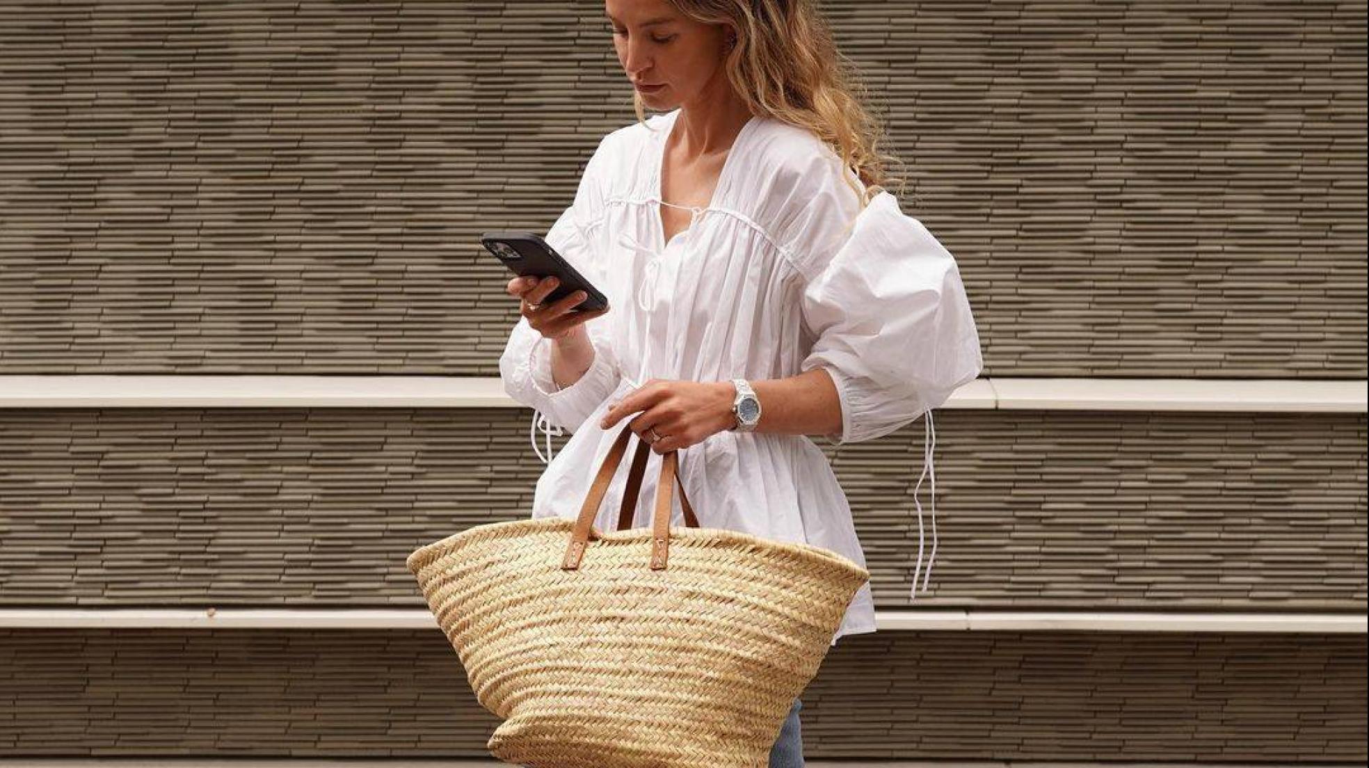 Nuez Araña Opcional Aprovecha las rebajas para comprar los capazos y bolsos de rafia más  bonitos por menos de 30 euros | Mujer Hoy