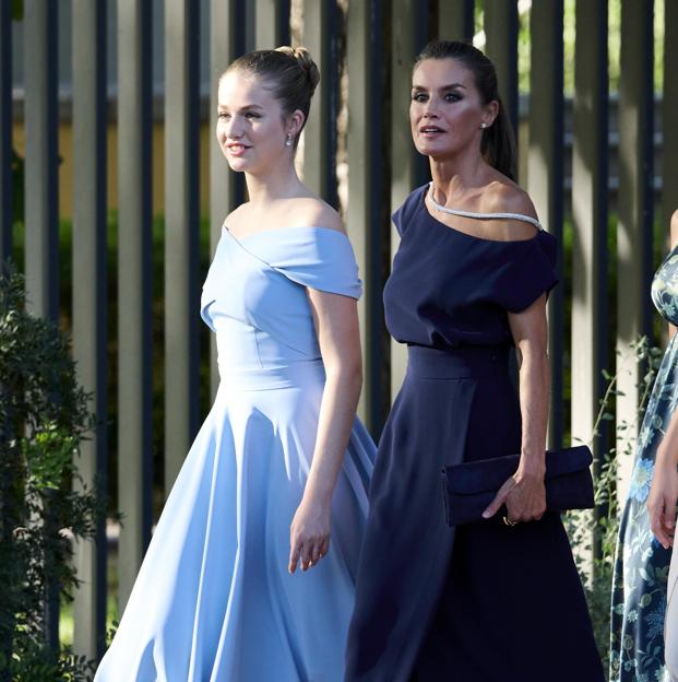 La estrategia de la reina Letizia para que conozcamos a la princesa Leonor: vida privada y escolar blindada y fotos solo de la agenda oficial