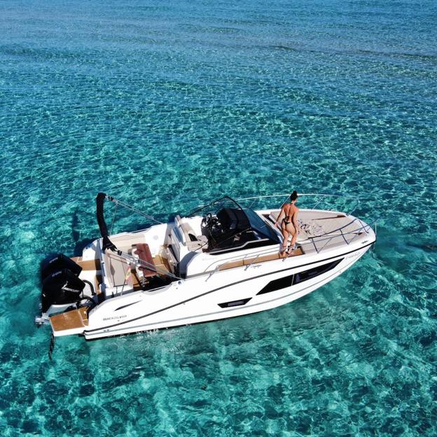 Tips infalibles para alquilar un barco en Ibiza: cómo, por cuánto y dónde hacerlo para no morir en el intento