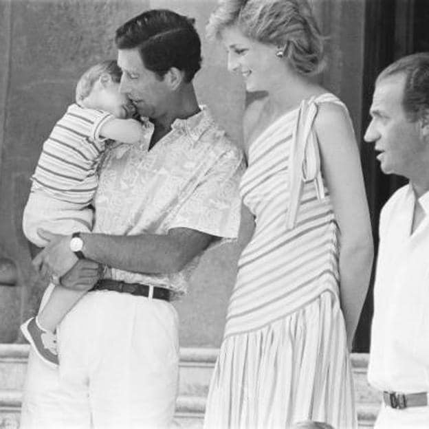 El príncipe Carlos y Lady Di en Marivent (Mallorca), en agosto de 1986.
