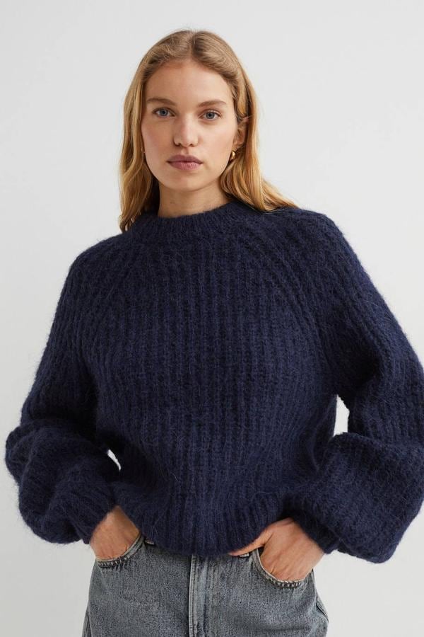Los jerséis en todos colores más favorecedores y prácticos para vestir de diario de H&M | Mujer Hoy
