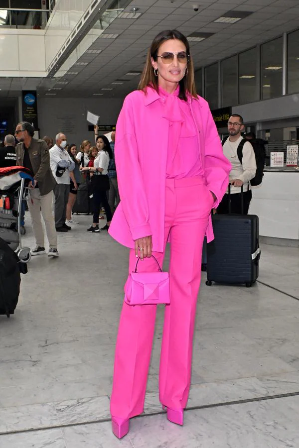 Así llevan el traje rosa de Zara las famosas de más de 50: el look  rejuvenecedor tendencia que tienes que copiar