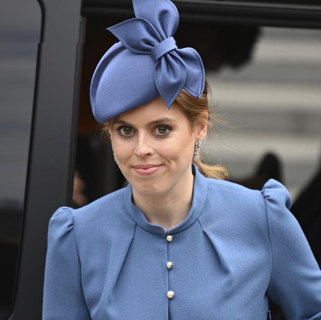 Las royals llevan esta chaqueta negra de Zara tan ponible porque parece de lujo