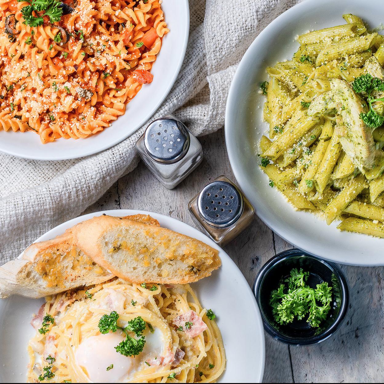 Tres platos de pasta perfectos para celebrar el Día Mundial de la Pasta. /Nerfee mirandilla/Unsplash