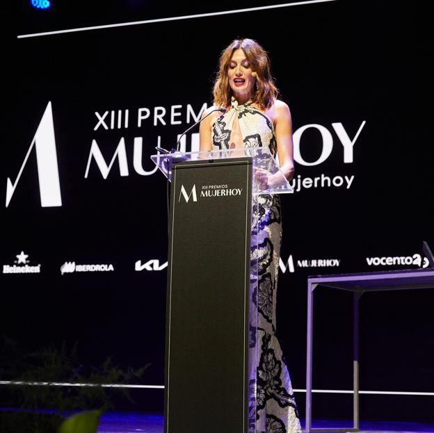 Nieves Álvarez, presentadora de la gala de la decimotercera edición de los premios MujerHoy. 