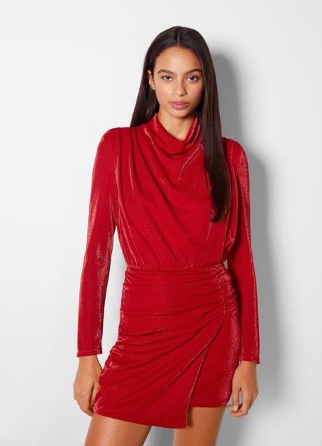 Vestido de manga larga de Bershka, 35,99€.