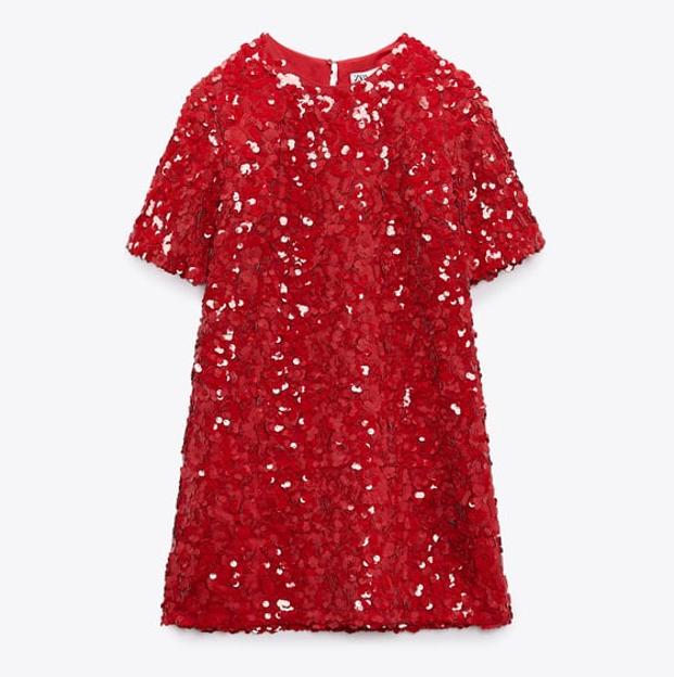 El vestido rojo de lentejuelas de Zara.