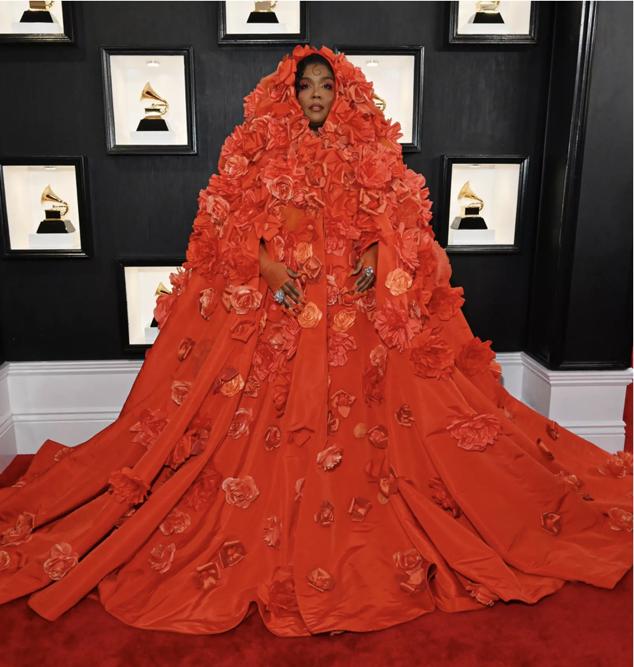 Los looks de los premios Premios Grammy 2023: Lizzo