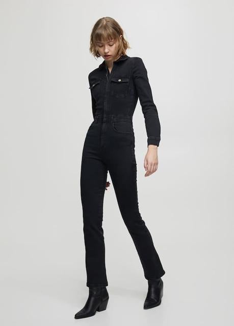 Mono vaquero de Pull & Bear (49,99 euros)