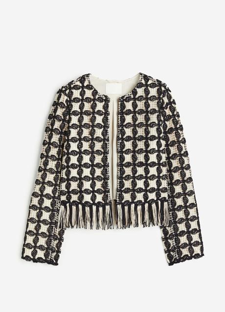 Chaqueta con calados de H&M (59,99 euros)