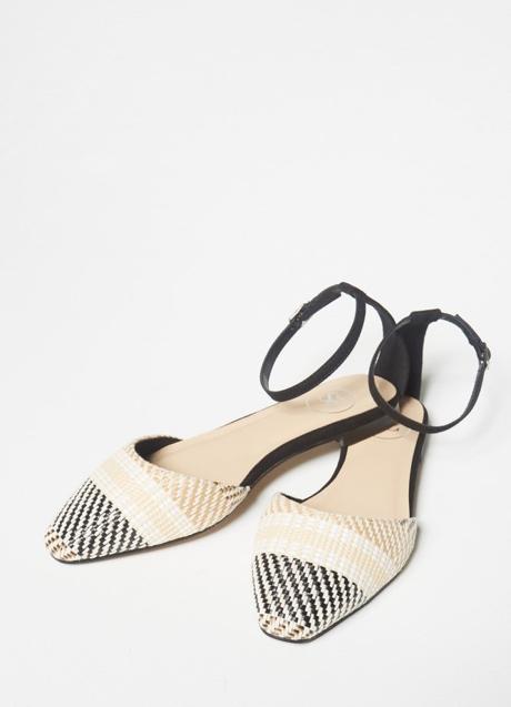 Zapatos destalonados de Sfera (17,95 euros)