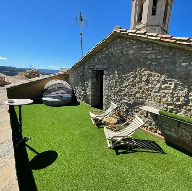 Terraza de la casa rural Posada del Isábena. 