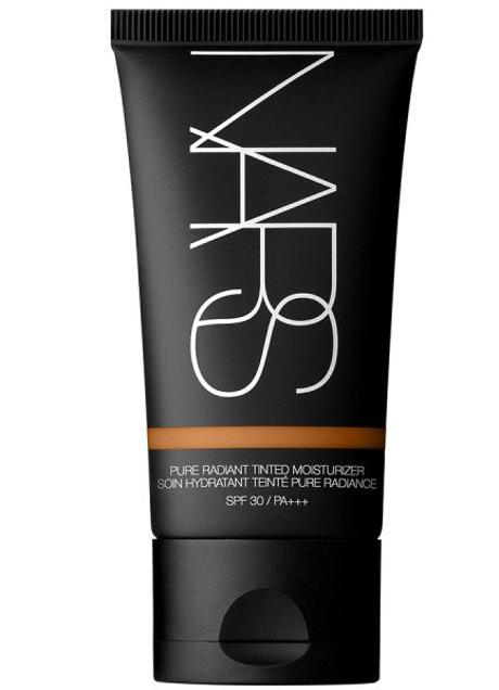 Pure Radiant Tinted Moisturizer de Nars