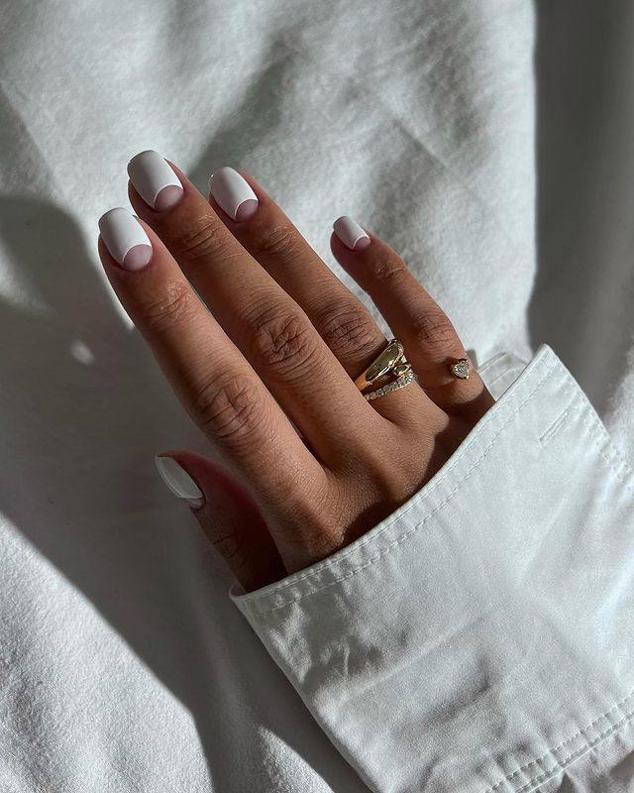 10 ideas de uñas blancas para llevar la manicura de moda 2023 | Mujer Hoy