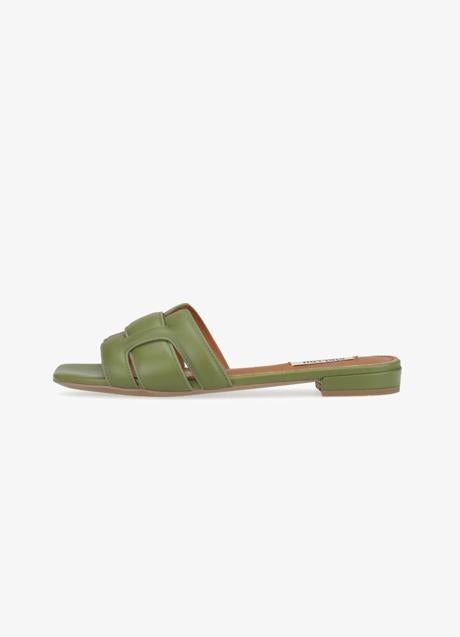 Sandalias verdes de Bibi Lou, 83,73€.