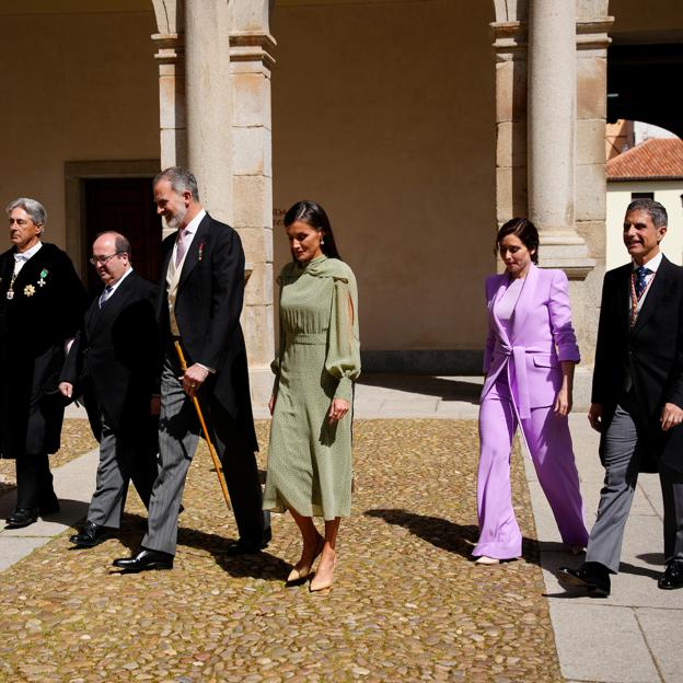 Los reyes de España e Isabel Díaz Ayuso en los Premios Cervantes.