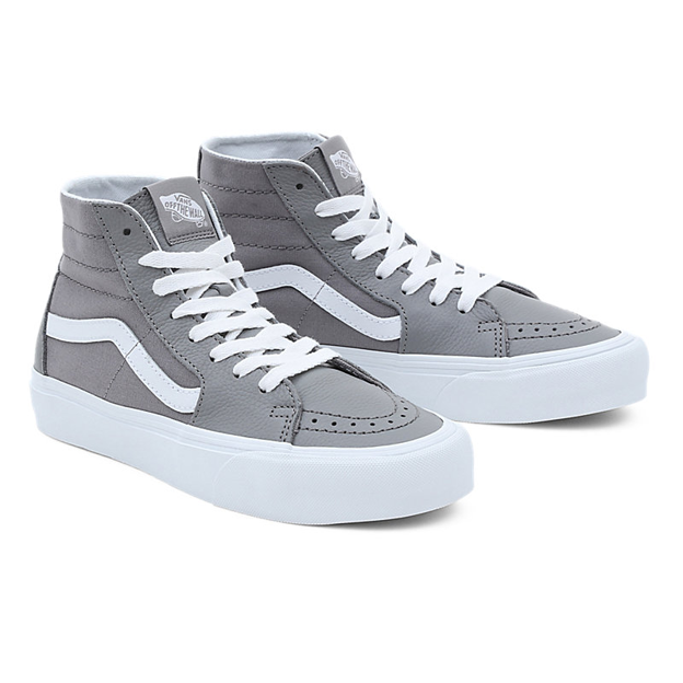 Las zapatillas de Vans en color gris de Tamara Falcó.