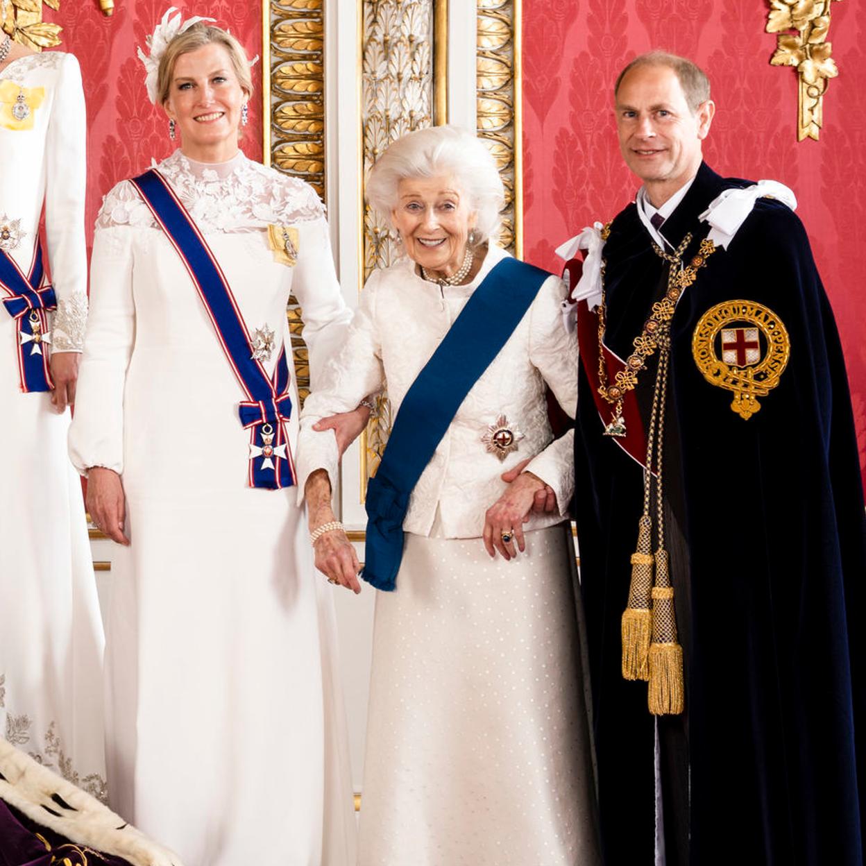 lady Ogilvy junto a Sophie de Sussex y el príncipe Eduardo,/gtres