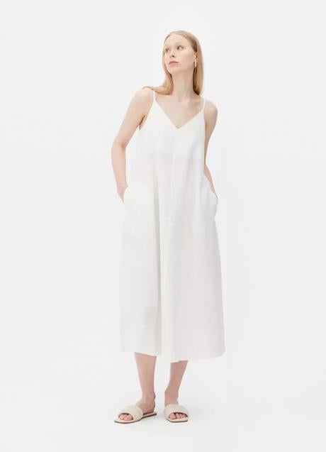 Vestido blanco de Primark (30 euros)