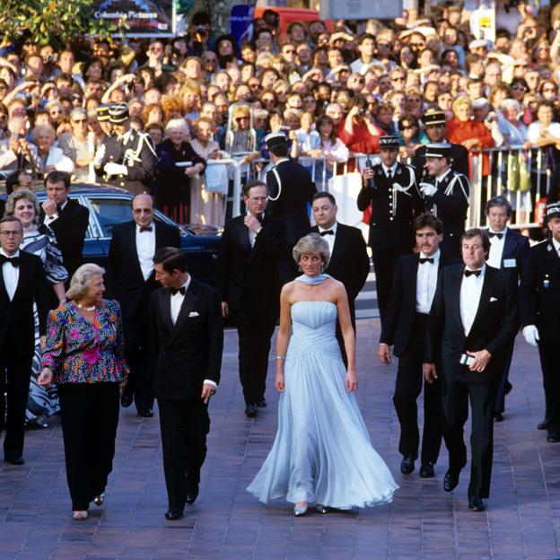 Lady Di a su llegada a la alfombra roja del Festival de Cine de Cannes en 1987