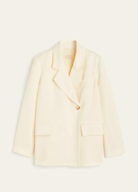 Americana blanca de H&M (79,95 euros)