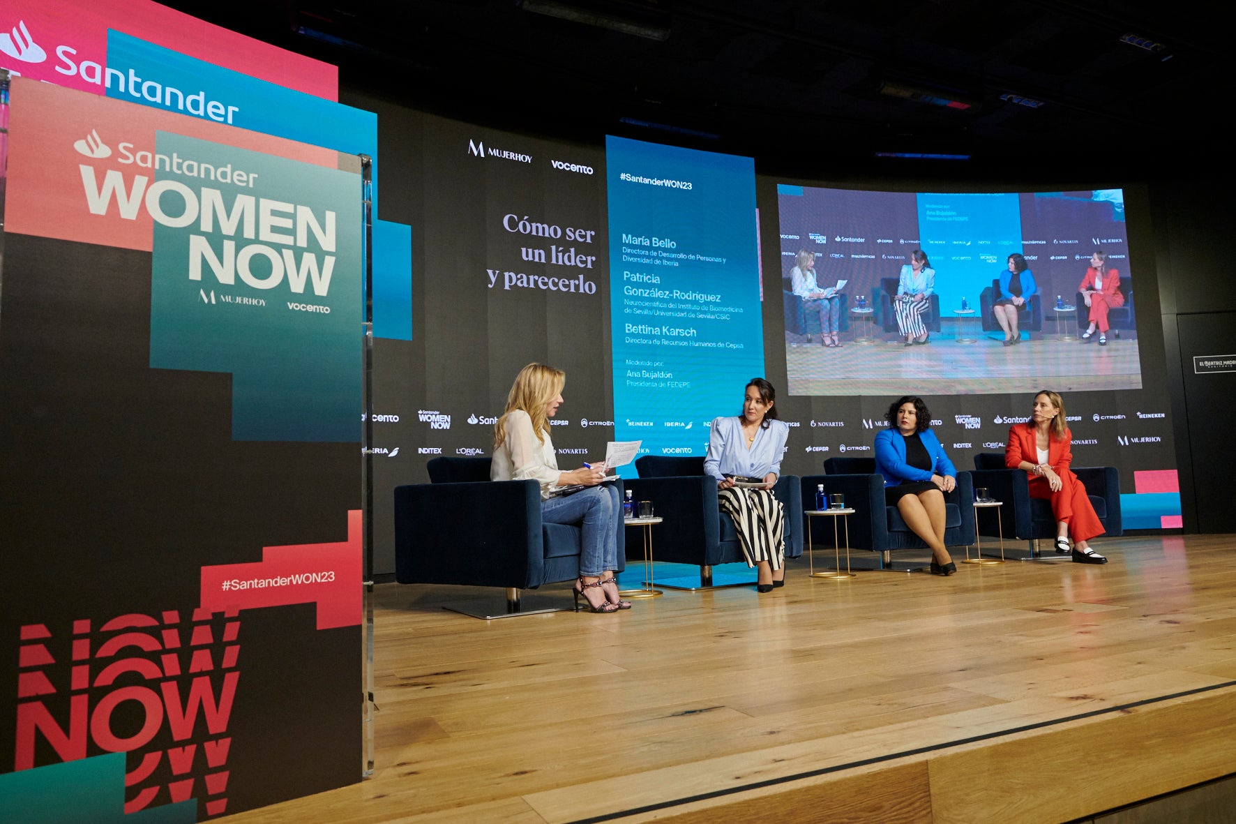 Ana Bujaldón, presidenta de FEDEPE; María Bello, directora de Desarrollo de Personas y Diversidad de Iberia.; Patricia González-Rodríguez, neurocientífica del Instituto de Biomedicina de Sevilla, y Bettina Karsch, directora de Recursos Humanos de Cepsa, y 