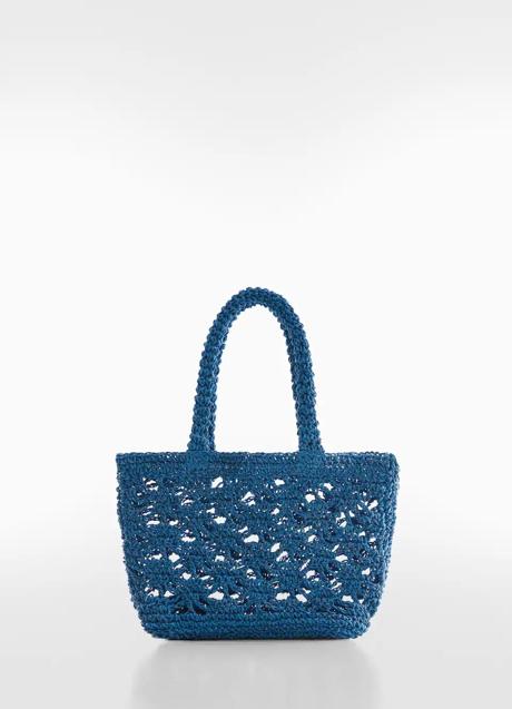 Bolso azul de Mango (25,99 euros)