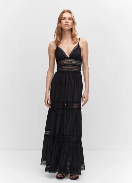 Vestido negro de Mango (69,99 euros)