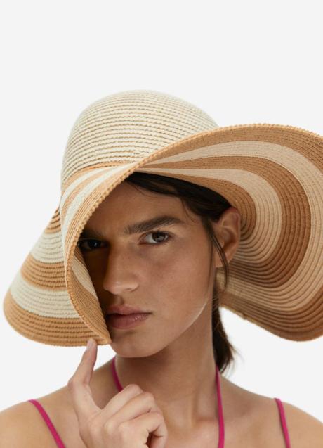 Sombrero de rafia de H&M (19,99 euros)