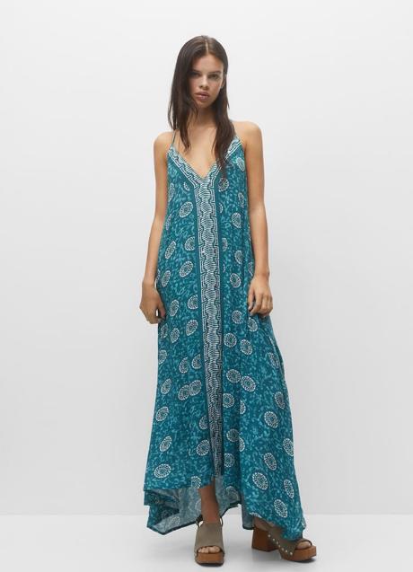 Vestido estampado de Pull & Bear (29,99 euros)