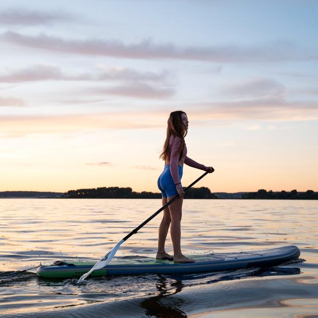 Paddle Surf, el ejercicio en el agua que quema más calorías, estiliza brazos y reduce la cintura