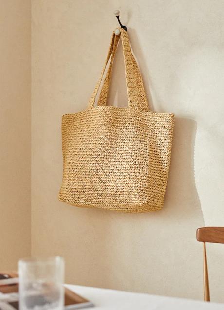 Bolsos de rafia de Zara Home (22,99 euros)