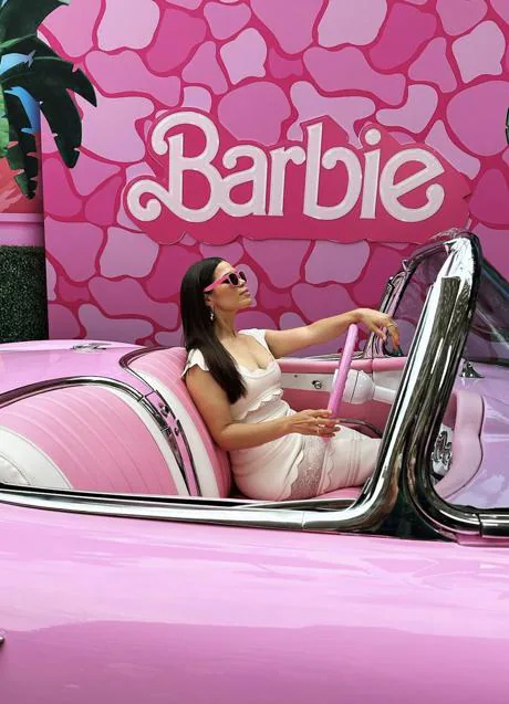 America Ferrera interpreta a Gloria, la Barbie que pronuncia el monólogo más celebrado de 'Barbie'. (FOTO: D.R.)