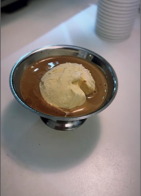 El Affogato de Toma Café, que encontraremos en su local de la calle Santa Feliciana. / D.R 