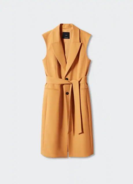 Trench sin mangas de Mango (59,95 euros)