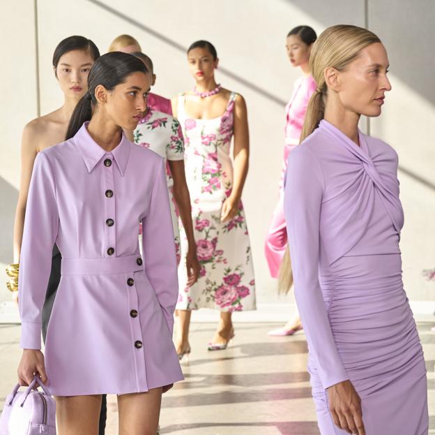 Los mejores looks de la Semana Moda de Nueva York: Carolina Herrera se inspira en Carolyn Bessete-Kennedy como musa en su sofisticada colección