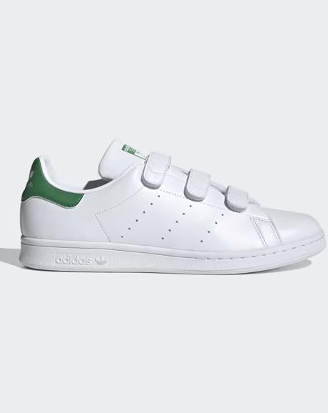 Zapatillas blancas con velcros «Stan Smith» de Adidas (120 euros)