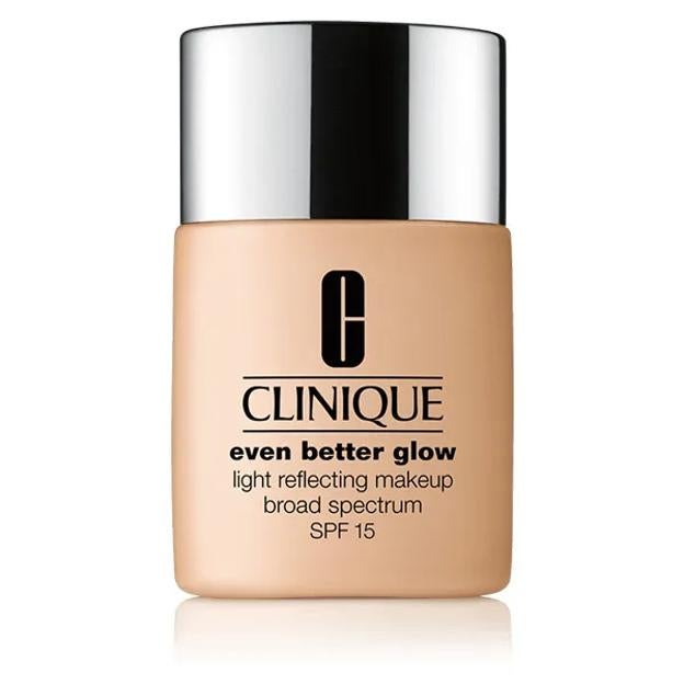 Base de maquillaje ligera Even Better Glow de Clinique.