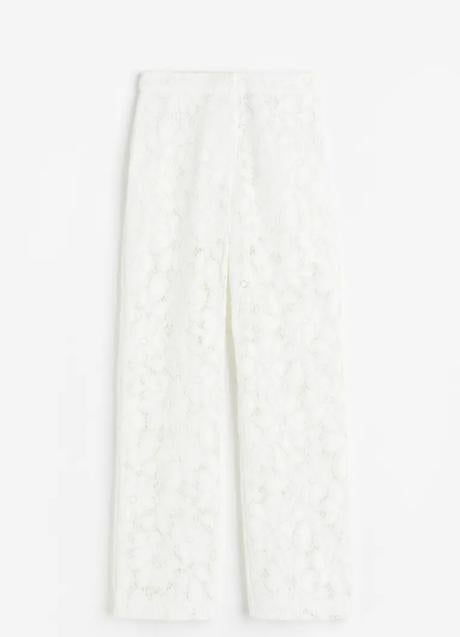 Pantalón de encaje blanco de H&M. Foto: H&M.