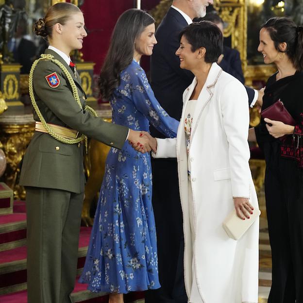 De Yolanda Díaz a Teresa Urquijo (novia de Almeida), los mejores y peores looks del besamanos del Día de la Hispanidad