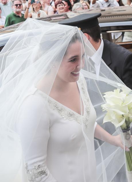 Carolina Torio Ballester con un vestido de Marcos Luengo. / GTRES