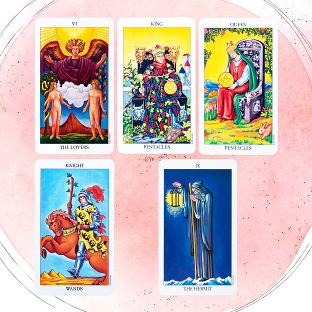 La regencia de Los Amantes del Tarot y la Luna de Escorpio te ayudan a encontrar pareja (y a arrasar en el amor)