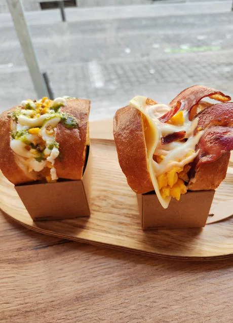 Dos de los sándwiches coreanos de Revuelto. / AFL