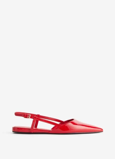 Zapatos rojos de H&M (19,99 euros)