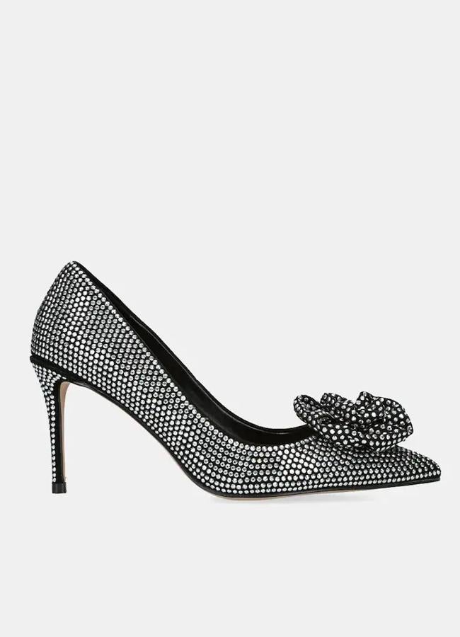 Zapatos con strass de Kurt Geiger, 195 euros.