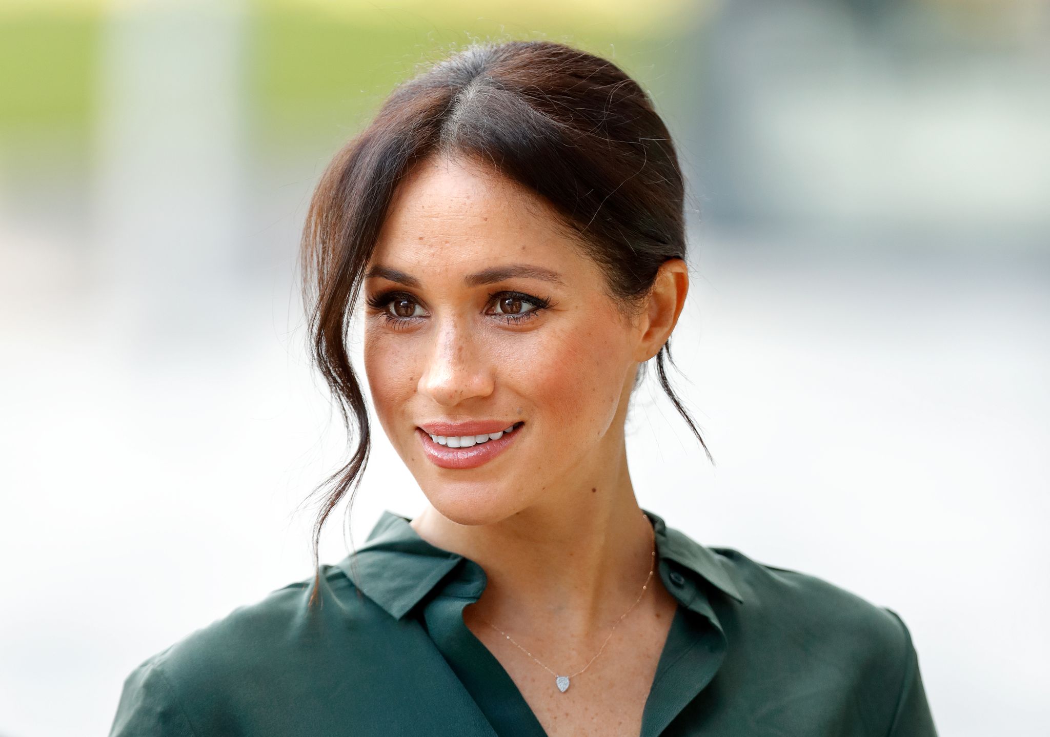 Lo que significa que Meghan Markle haya recuperado la pulsera de diamantes que le regaló Carlos III