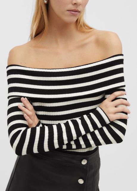 Top de rayas de Stradivarius (15,99 euros)